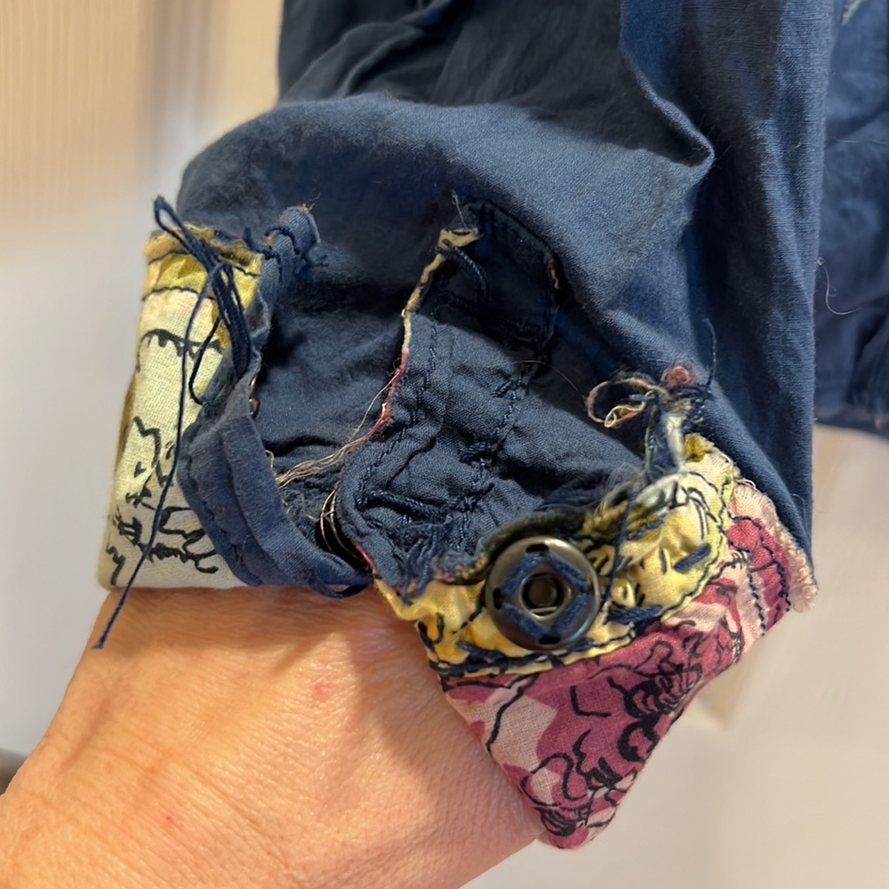 Blue Collared Floral Snap Button Down - image 6